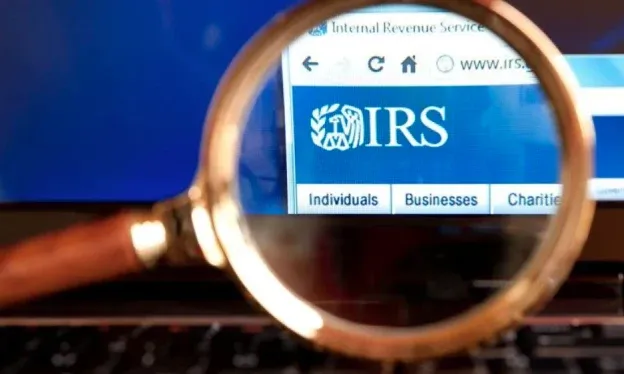 诈骗形式6：自称美国税务局IRS来电